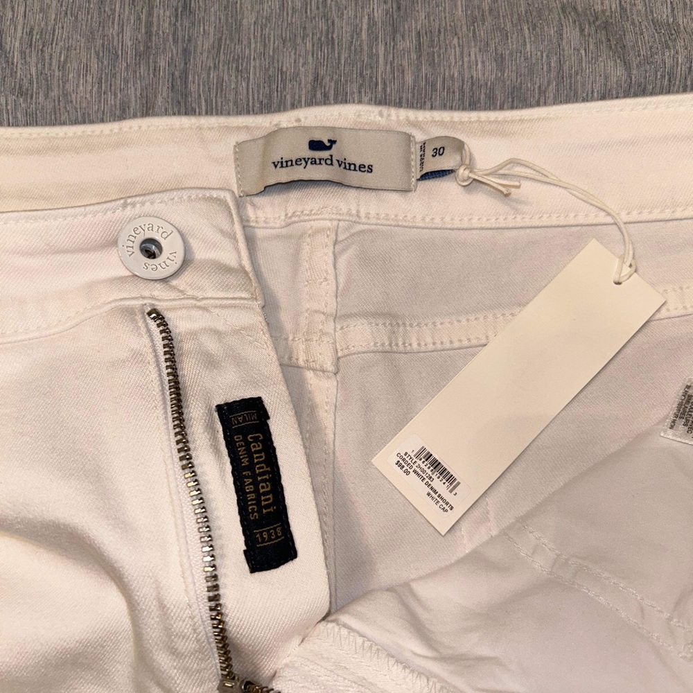 Vineyard Vines Shorts - Picture 3 of 6